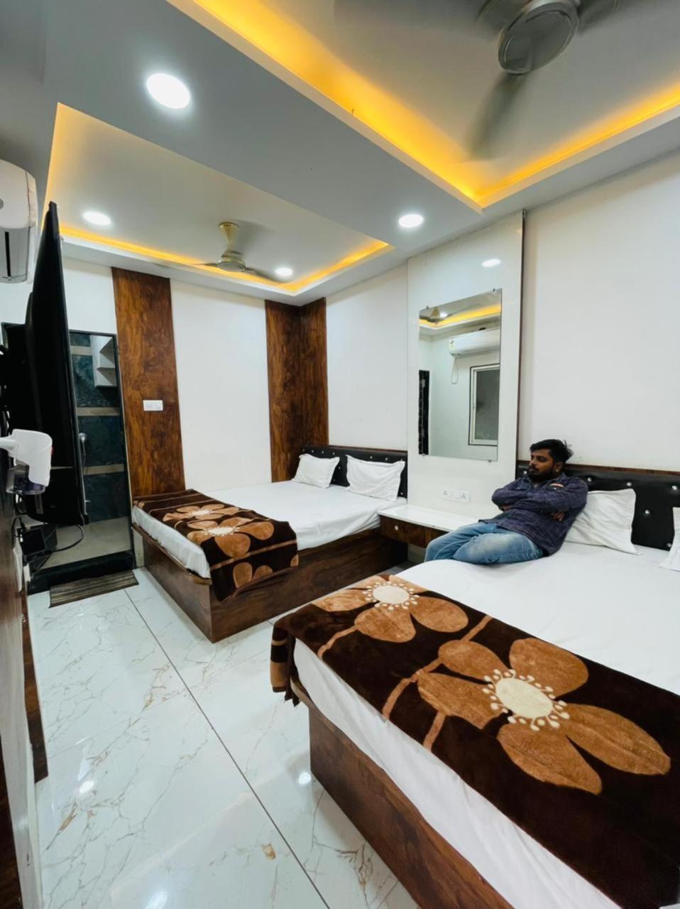 Hotel Shree Shyam Sharnam Godarpura 외부 사진